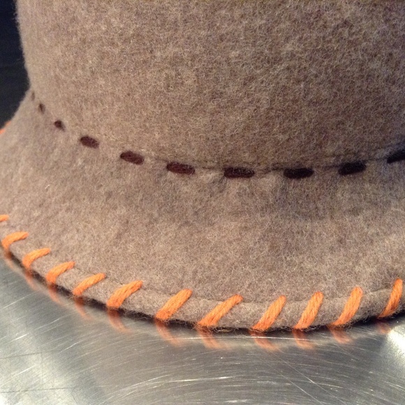 Helen Welsh 100% Wool Women's Bucket Hat Light Brown One Size Made in Italy - Picture 3 of 11